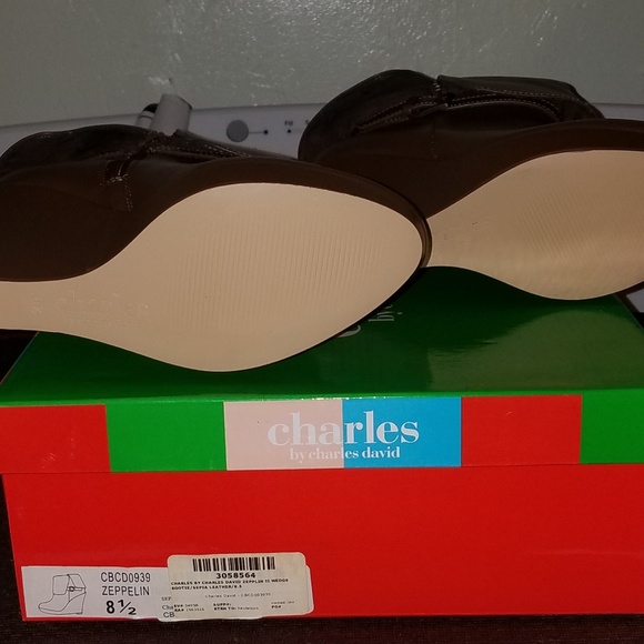 Brown wedge booties - Picture 2 of 2